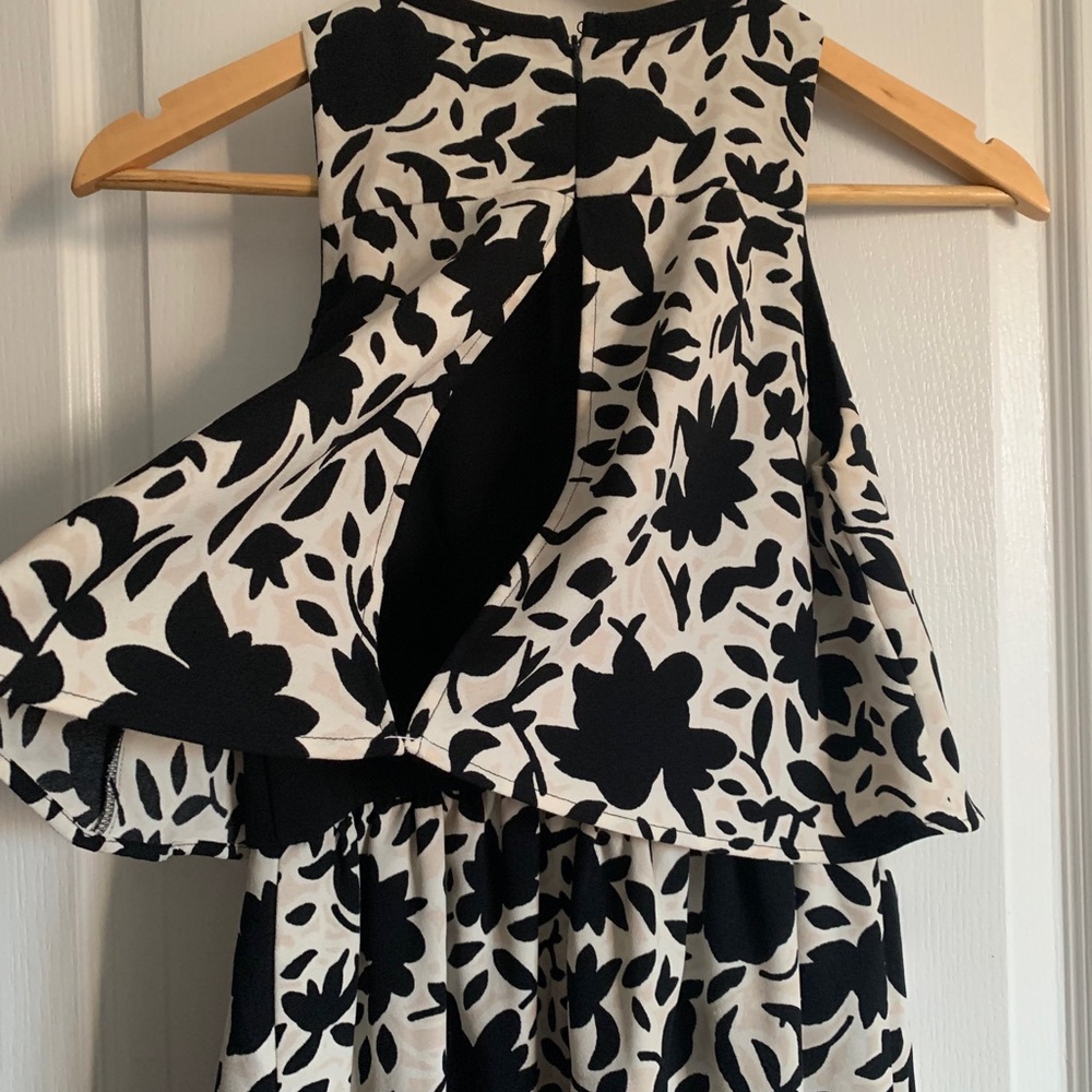 Dress - Picture 3 of 4